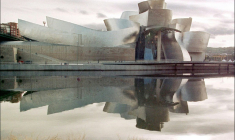 Le musée Guggenheim à Bilbao, réalisée par l'architecte américano-canadien Frank Gehry, le 15 octobre 1997 en Espagne ( AFP / DOMINIQUE FAGET )