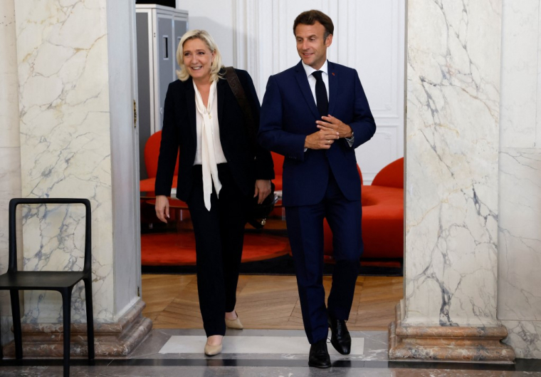Marine Le Pen et Emmanuel Macron à Paris, le 21 juin 2022. ( POOL / LUDOVIC MARIN )