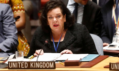 LES ETATS-UNIS VONT ENVOYER DU GAZ NATUREL LIQUÉFIÉ EN EUROPE VIA LE ROYAUME-UNI, DIT L'AMBASSADRICE BRITANNIQUE