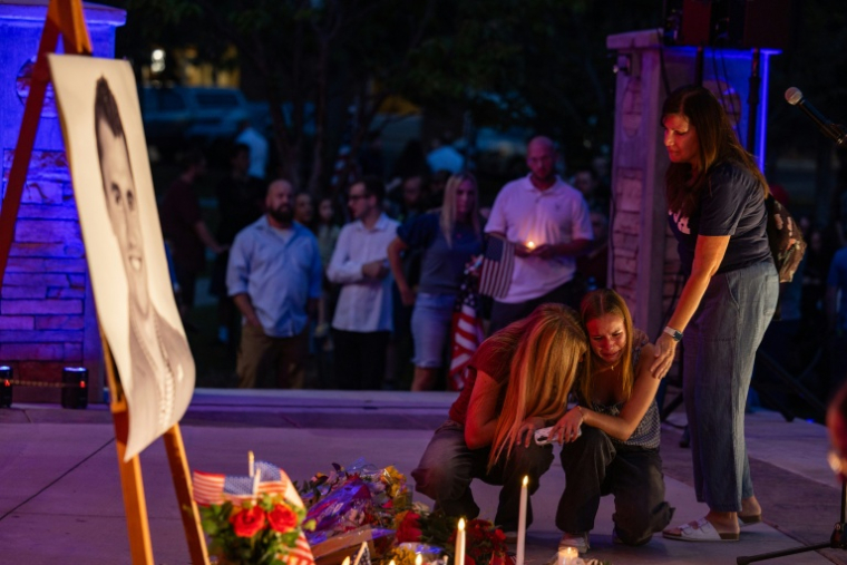 Hommage à Charlie Kirk à Orem, dans l'Utah, le 11 septembre 2025 ( AFP / Melissa MAJCHRZAK )