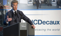 JCDECAUX REVIENT SUR LE PROJET DE BAISSER LES INVESTISSEMENTS EN GRANDE-BRETAGNE