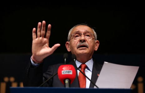 Kemal Kiliçdaroglu, candidat à la présidence de la principale alliance d'opposition turque, prend la parole lors d'une conférence de presse à Ankara