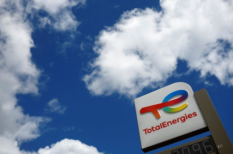 TOTALENERGIES RENONCE AU PROJET PÉTROLIER KHARYAGA EN RUSSIE