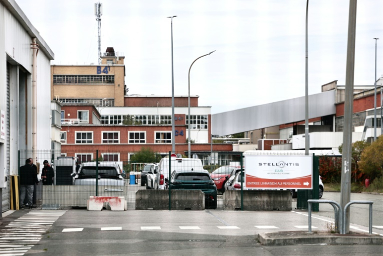 L'usine du constructeur automobile Stellantis à Poissy (Yvelines), le 23 septembre 2025 ( AFP / Thibaud MORITZ )