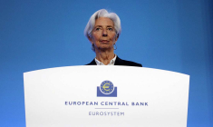 Le 23 mai, Christine Lagarde a annoncé, sur le blog de la BCE, que la sortie des taux négatifs se ferait avant la fin du troisième trimestre. Pour cela, il est envisagé deux hausses de 25 points de base, en juillet et septembre. (© AFP)