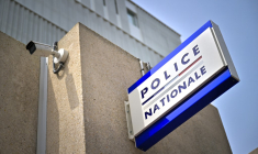 Ce réseau, composé de ressortissants chinois, pouvait transporter en contrebande à travers l'Europe plus d'un million d'euros par jour en liquide. ( AFP / LOU BENOIST )