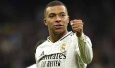 Kylian Mbappé sous le maillot du Real Madrid
