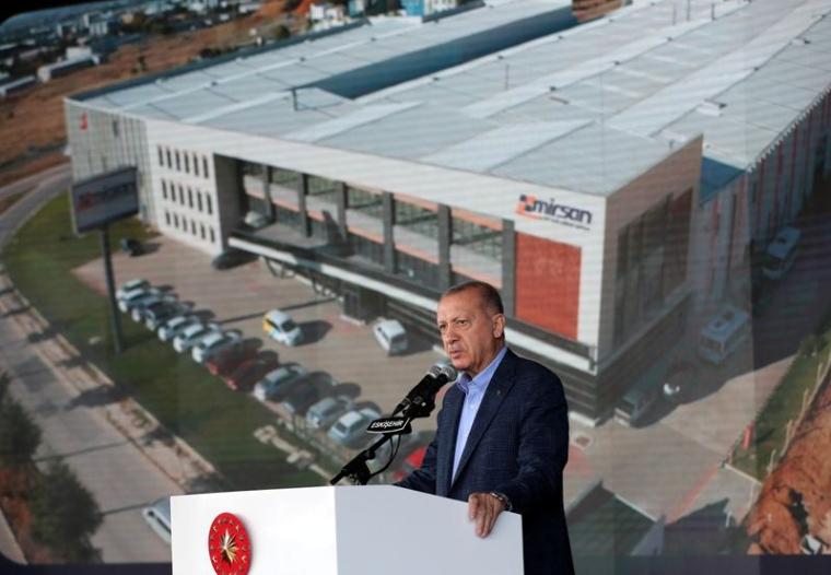 AMBASSADEURS: ERDOGAN ACCUSÉ EN TURQUIE DE CHERCHER À DÉTOURNER L'ATTENTION