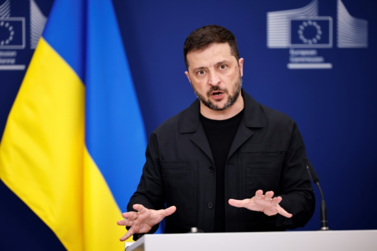 Le président ukrainien Volodymyr Zelensky lors d'une conférence de presse conjointe à Bruxelles, le 17 août 2025 ( AFP / Simon Wohlfahrt )