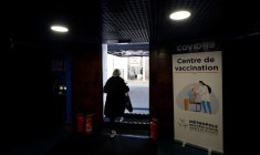 ARRÊT DES PRIMO-INJECTIONS EN ÎLE-DE-FRANCE DANS LES ÉTABLISSEMENTS DE SANTÉ, SELON UNE SOURCE