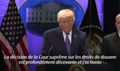Droits de douane: furieux, Trump contre-attaque et impose une nouvelle taxe mondiale