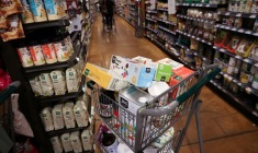 Un caddie dans un supermarché à Manhattan