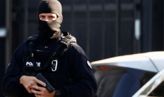 FRANCE: DEUX HOMMES LIÉS À L'ULTRADROITE INTERPELLÉS DANS UNE ENQUÊTE ANTITERRORISTE