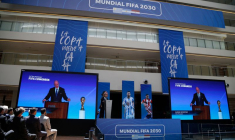 Le président de la FIFA lors de l'annonce de l'organisation des matches d'ouverture de la Coupe du monde 2030