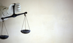 Accusé d'avoir infligé à sa compagne sept ans de sévices, dont des viols accompagnés d'actes de torture, un homme de 51 ans comparaît à partir de lundi devant la cour d'assises de Digne-les-Bains où il encourt la réclusion criminelle à perpétuité ( AFP / Damien MEYER )
