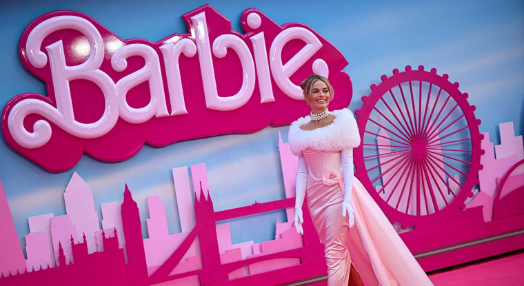 À fin juillet, le film Barbie, de Greta Gerwig, s'approche du milliard de dollars récoltés dans le monde. (© AFP)