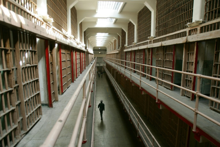 Le bloc cellulaire principal de l'île d'Alcatraz, le 14 juin 2007 dans la baie de San Francisco, en Californie ( AFP / Robyn BECK )