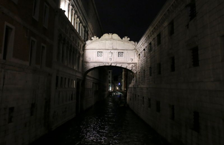 ITALIE: LES CONDITIONS DE DÉTENTION DES MAFIEUX JUGÉES CONTRAIRE À LA CONSTITUTION