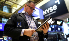 Un opérateur à la Bourse de New York le 28 septembre 2026 ( AFP / CHARLY TRIBALLEAU )