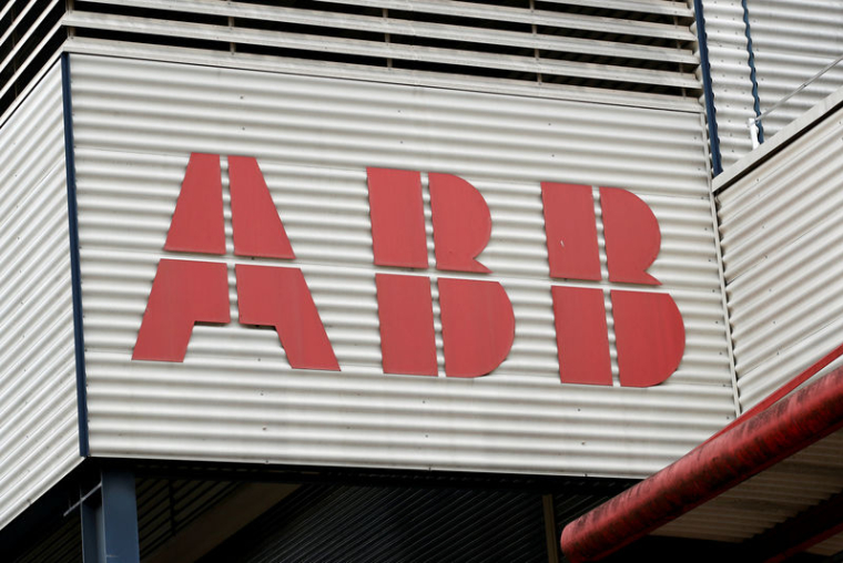 ABB VA VENDRE POWER GRIDS À HITACHI ET RÉORGANISER SES ACTIVITÉS