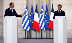 LA GRÈCE VA ACHETER TROIS NOUVELLES FRÉGATES À LA FRANCE