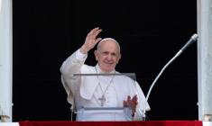 LE PAPE FRANÇOIS EN BONNE SANTÉ APRÈS SON OPÉRATION DU CÔLON