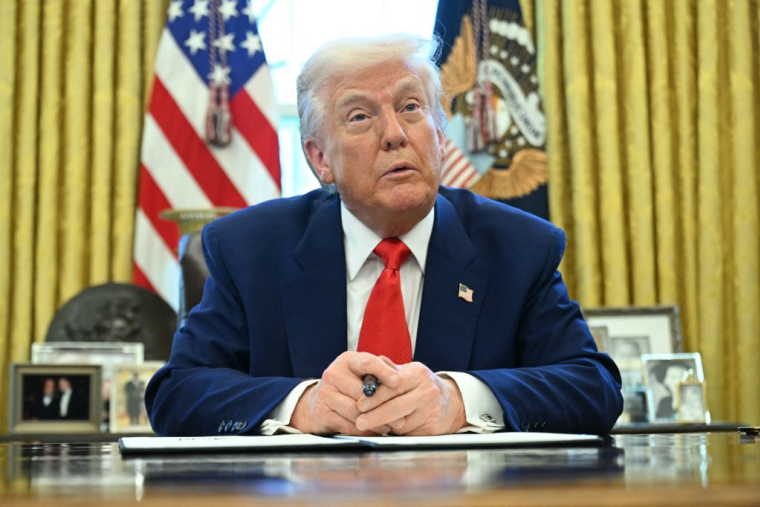 Donald Trump, le 9 avril 2025, à Washington DC ( AFP / SAUL LOEB )