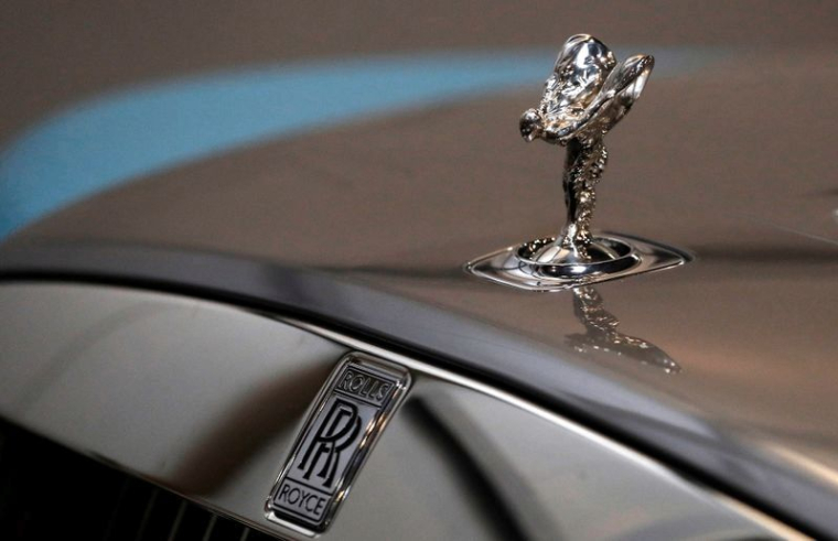 EBRANLÉ PAR LA PANDÉMIE, ROLLS-ROYCE VEUT LEVER CINQ MILLIARDS DE LIVRES