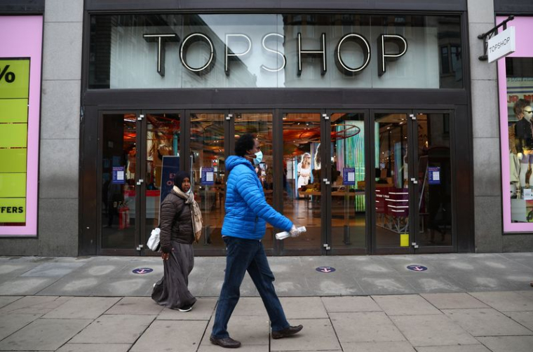 LE GROUPE BRITANNIQUE ARCADIA, PROPRIÉTAIRE DE TOPSHOP, DÉPOSE LE BILAN