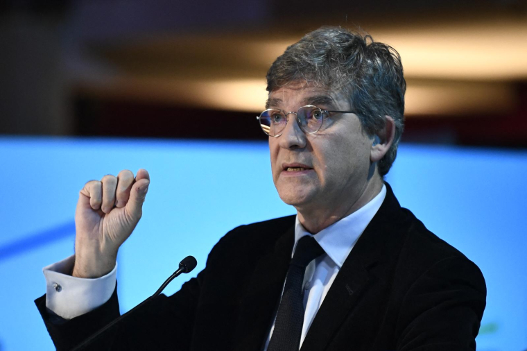 Arnaud Montebourg, en octobre 2021, à Paris ( AFP / STEPHANE DE SAKUTIN )