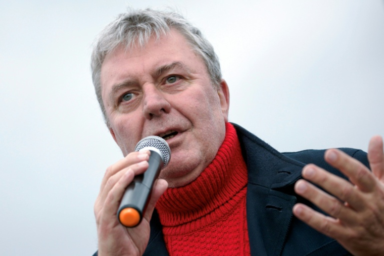 Le député communiste Jean-Paul Lecoq, le 23 mars 2023 à Gonfreville-l'Orcher, près du Havre ( AFP / LOU BENOIST )