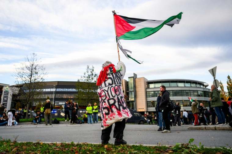 Des joueurs et clubs palestiniens attaquent la FIFA et l'UEFA pour leur « complicité » avec Israël