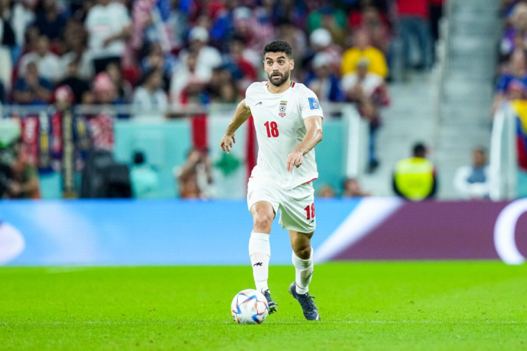 Un groupe de personnalités du football exhorte Infantino à condamner la répression meurtrière en Iran