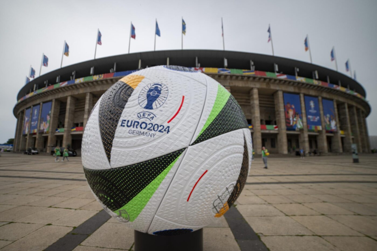 La ville qui accueille les Bleus pour l’Euro propose un cadeau insolite