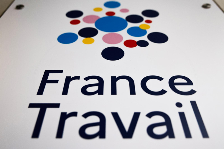Le logo de France Travail, qui a remplacé Pôle Emploi au 1er janvier 2024. ( Ludovic Marin /  )