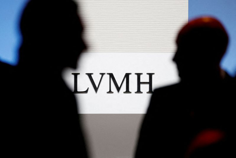Le groupe de luxe LVMH présente ses résultats pour l'année 2025 à Paris