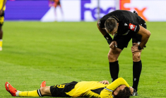 Grosse frayeur pour Karétsas, sorti pour des problèmes respiratoires, à Dortmund