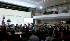 Le Premier ministre François Bayrou dévoile les grandes lignes du budget 2026 de la France, à Paris le 15 juillet 2025 ( AFP / Thomas SAMSON )