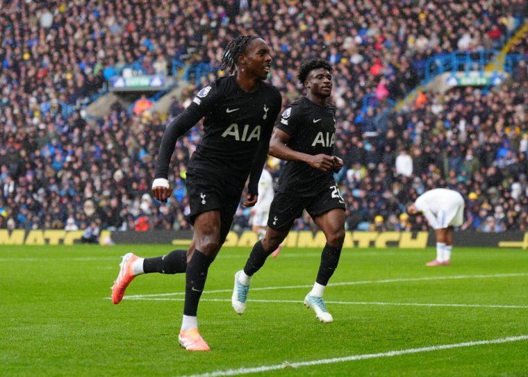 Tottenham sur le podium grâce à Mathys Tel