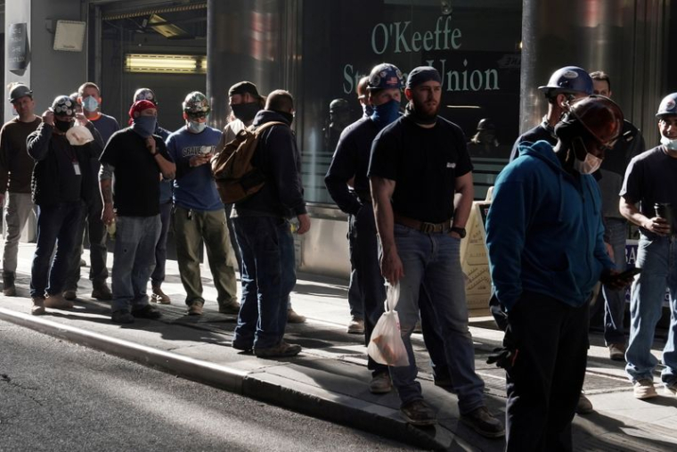 USA: L'EMPLOI BEAUCOUP PLUS DYNAMIQUE QU'ATTENDU EN FÉVRIER
