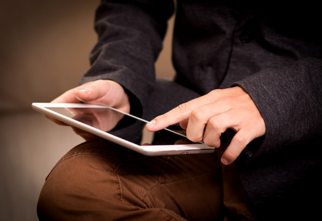 quelles différences entre banque en ligne et néo-banque en matière de déclaration fiscale ? ( Crédits : Pixabay niekverlaan)