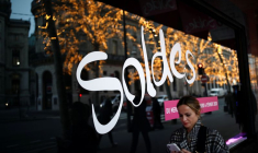 Premier jour des soldes d'hiver en France