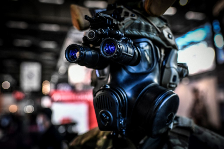 Des lunettes de vision nocturne. (illustration) ( AFP / STEPHANE DE SAKUTIN )