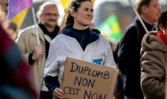 Manifestation contre la loi Duplomb, le 7 février 2026 à Brest, dans le Finistère ( AFP / Fred TANNEAU )