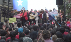 La candidate présidentielle chilienne Jara s’adresse à ses partisans après sa défaite