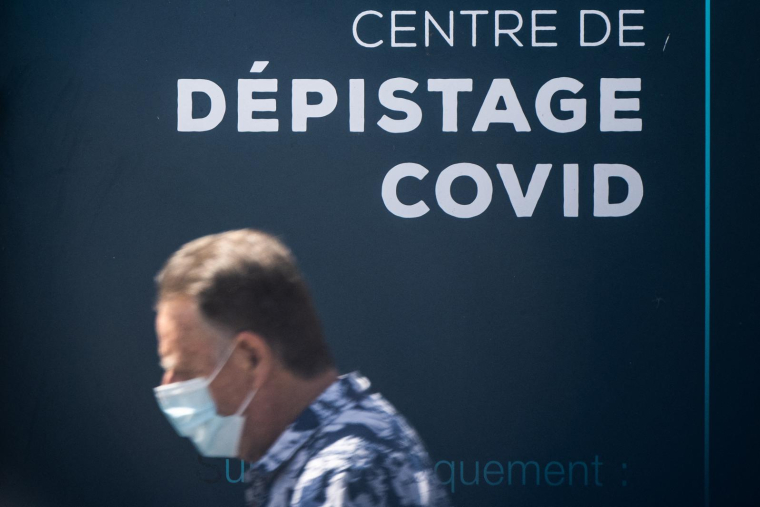 "Le scénario le plus probable est celui d’un pic épidémique à la rentrée", prévient la présidente de l'héritier du Conseil scientifique (illustration) ( AFP / LOIC VENANCE )