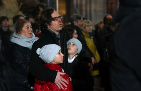 Messe en hommage aux victimes d'une fusillade à la cathédrale Saint-Guy, Prague