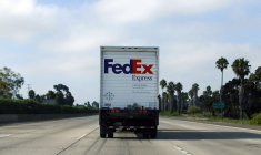FEDEX ABAISSE SES OBJECTIFS 2019, LE TITRE CHUTE EN APRÈS-BOURSE