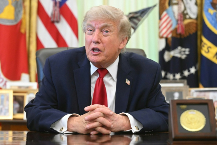 Le président américain Donald Trump dans le Bureau ovale de la Maison Blanche, le 29 juin 2026 à Washington ( AFP / SAUL LOEB )