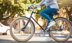 Opter pour un vélo de seconde main permet de faire des économies. ( crédit photo : Getty Images )